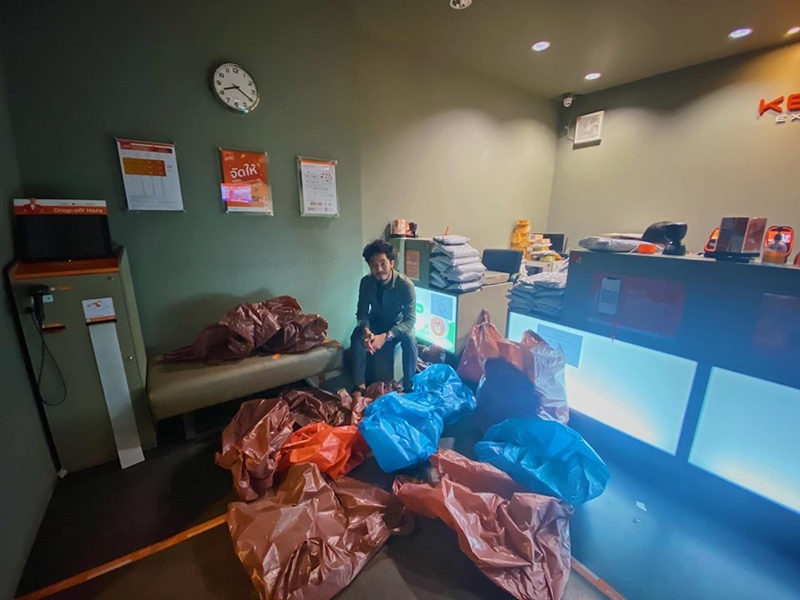 พนักงานส่งของเคอร์รี่