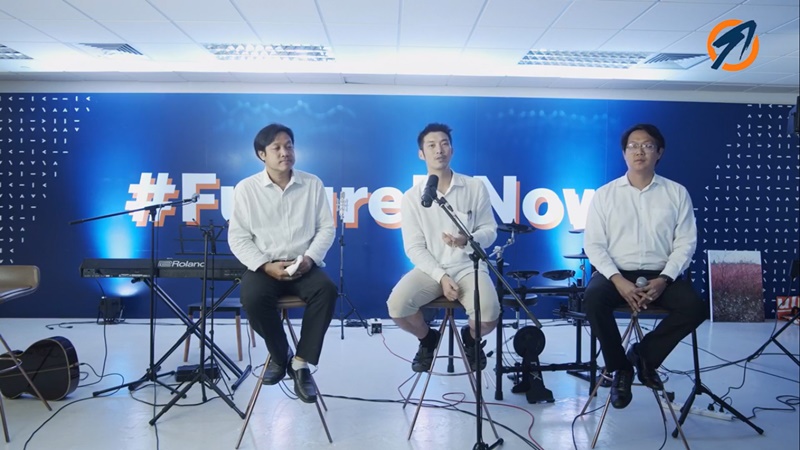 ธนาธรแจกเงิน 3000