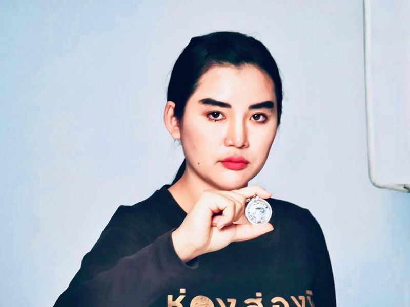 เรนนี่ ช่องส่องผี