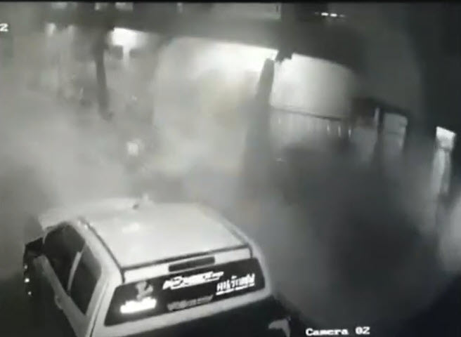 ตึกทรุด