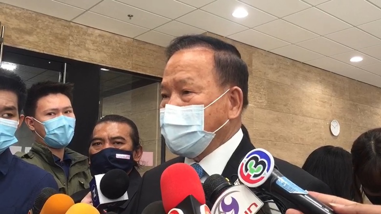 สันติ พร้อมพัฒน์