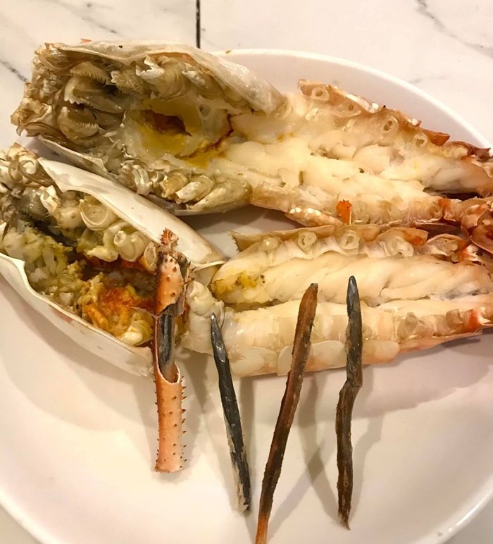 ยัดตะปูในกุ้งแม่น้ำ