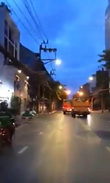 รถเมล์ซิ่ง