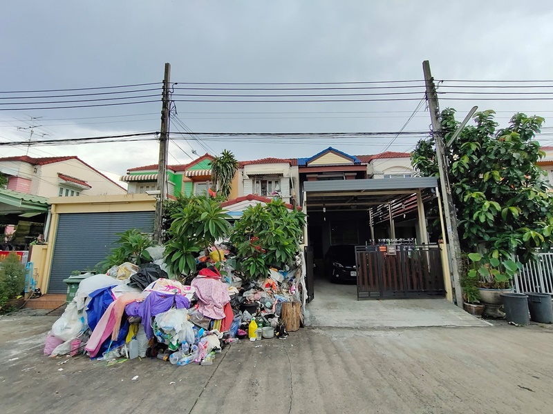 สะสมขยะ