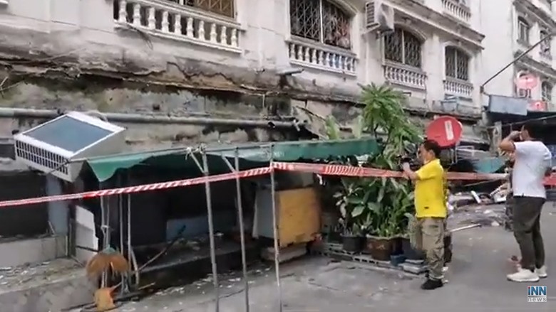 กันสาดคอนโดถล่ม