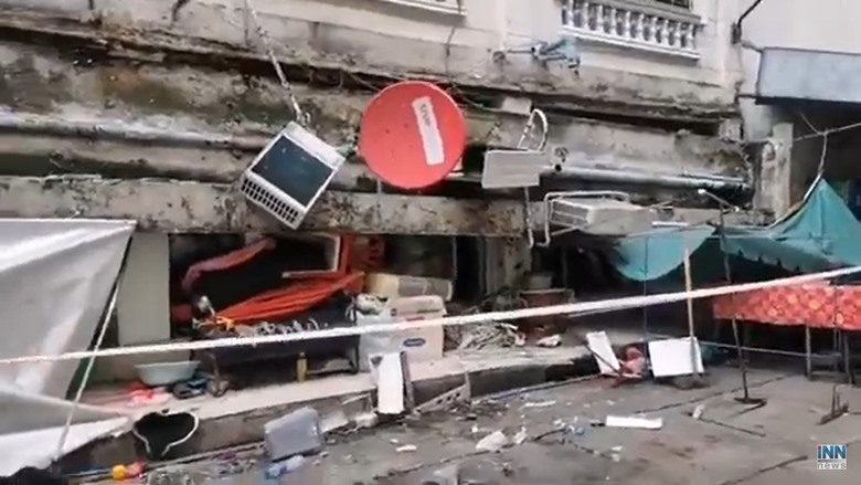 กันสาดคอนโดถล่ม