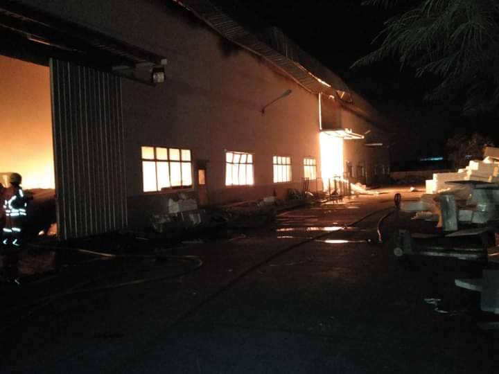 ไฟไหม้โรงงานเฟอร์นิเจอร์