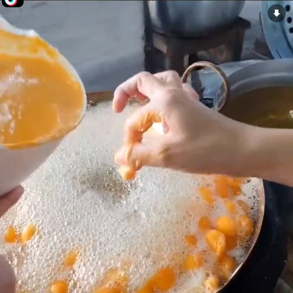 ดราม่าทำขนมไทยมือเปล่า