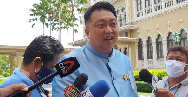 สุชาติ ชมกลิ่น