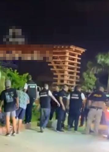 การ์ดร้านอาหารกระทืบลูกค้า