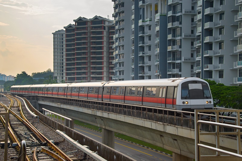 ท่องเที่ยวไทยแซะรถไฟใต้ดินสิงคโปร์