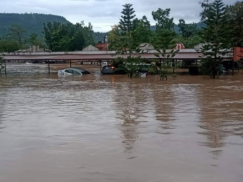 น้ำท่วมอุโมงค์ทับลาน