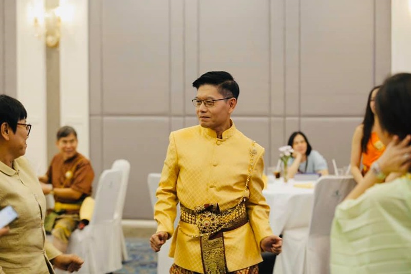 กนก รัตน์วงศ์สกุล