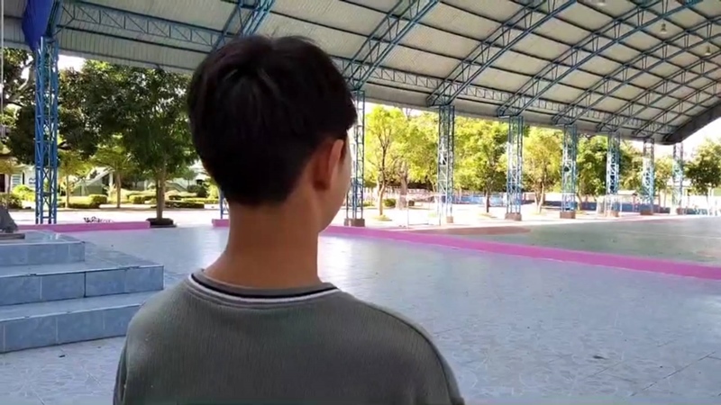 แจงภาพนักเรียนคุกเข่าตากแดด