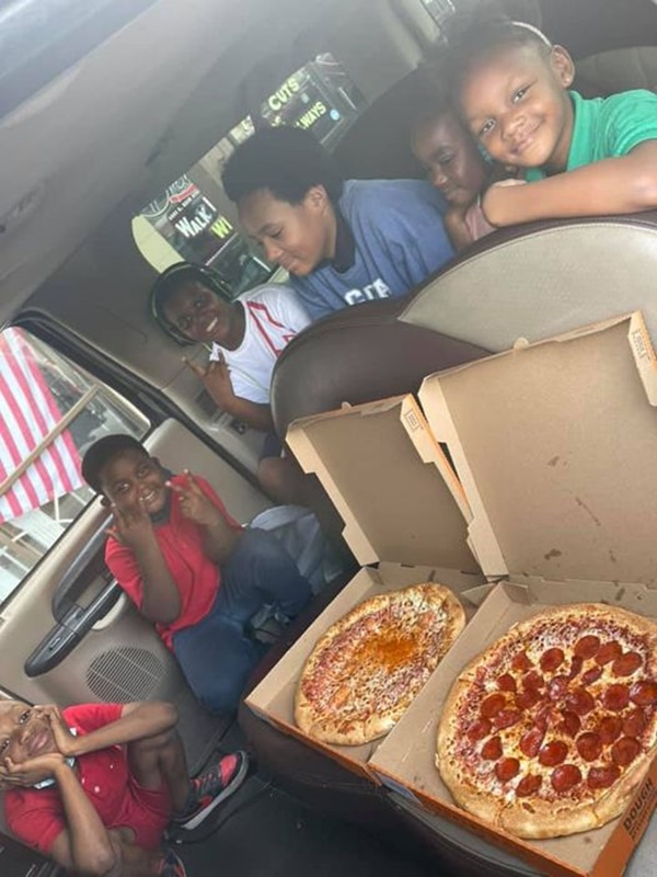 รถรับส่งนักเรียน