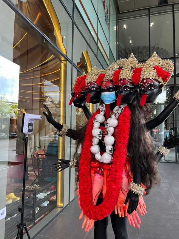 นัท นิสามณี