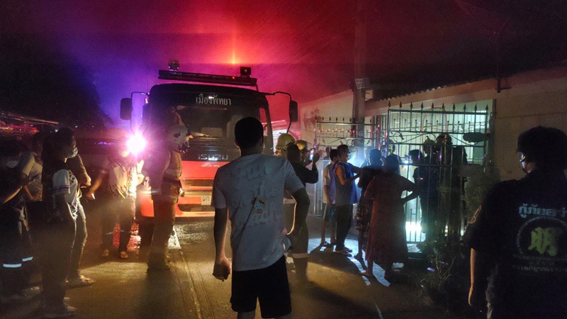 เผาบ้าน