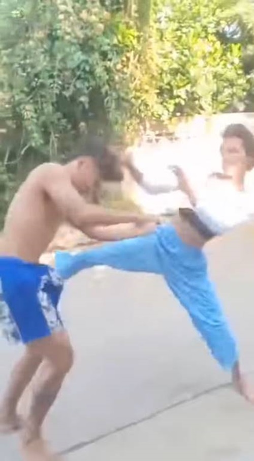 กะเทยต่อยชนะผู้ชาย