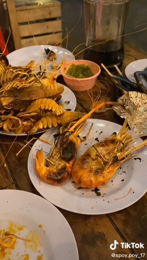 ร้านบุฟเฟ่ต์หวงกุ้ง