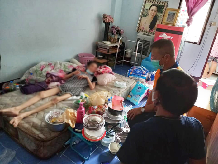 ช่วยเหลือหญิงลูกครึ่งพิการ