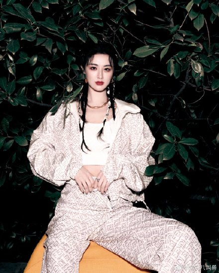 แม่ค้าออนไลน์ ราชินีนักไลฟ์