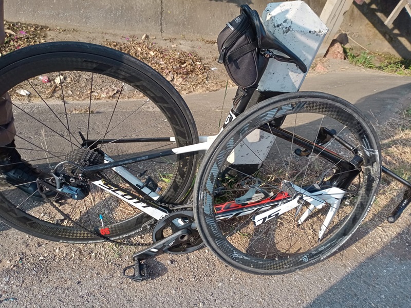 มอเตอร์ไซค์ชนจักรยาน