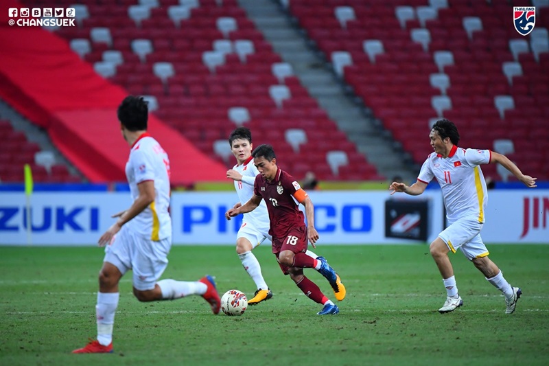 เจ ชนาธิป