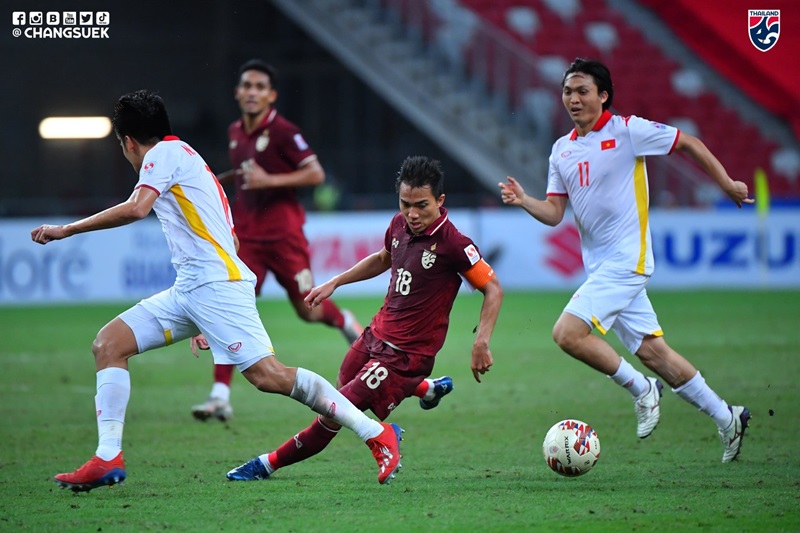 เจ ชนาธิป