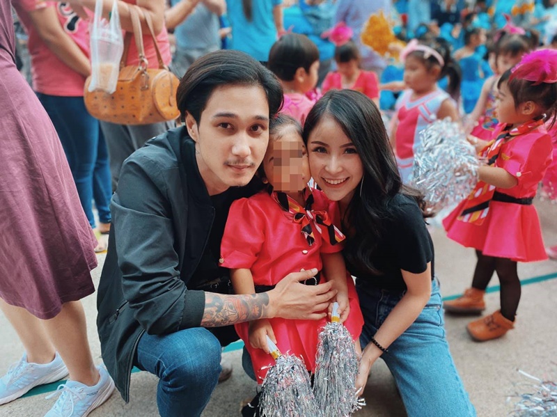 พิพลอย พัชราพร