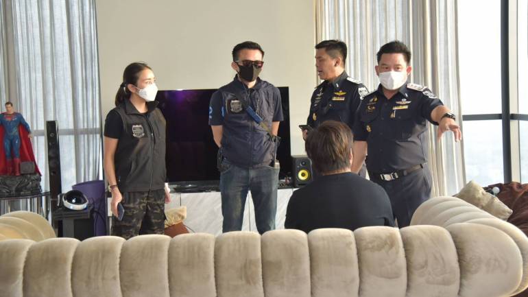 อภิรักษ์ ซีอีโอ FOREX-3D