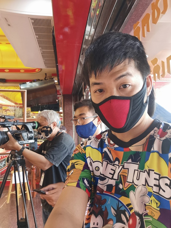 หนุ่มโพสต์ชวนร่อนทอง