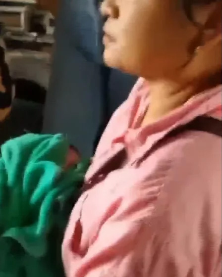 สาวท้องไม่รู้ตัว คลอดในห้องน้ำ