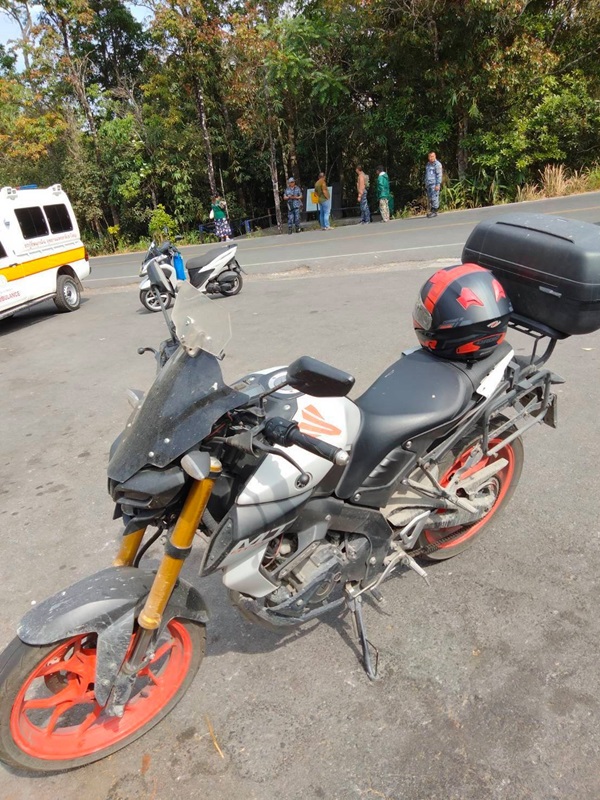 หนุ่มตกผาเดียวดาย