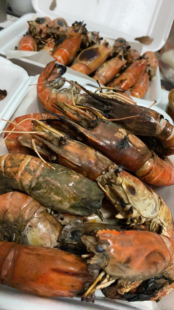 กุ้งเผากุ้งเน่า