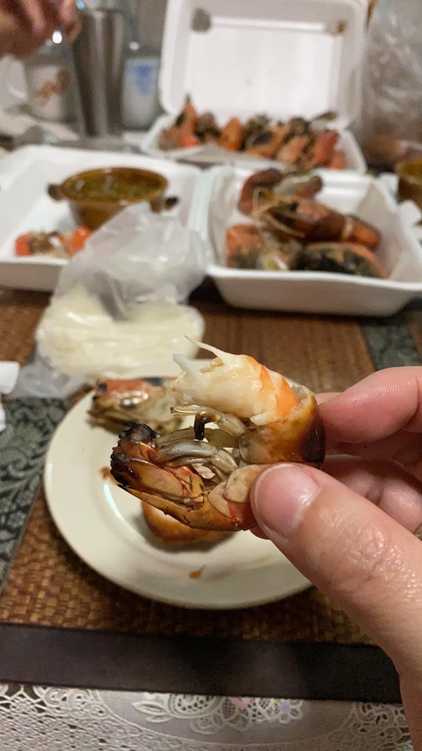 กุ้งเผากุ้งเน่า