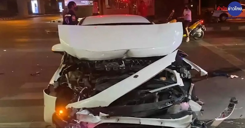 เบนซ์ชนรถกู้ภัย