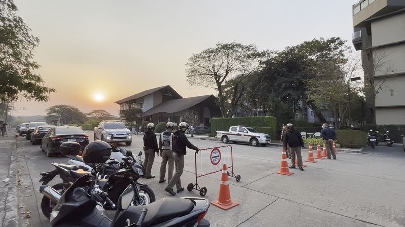 ยิงตัวตายหมู่