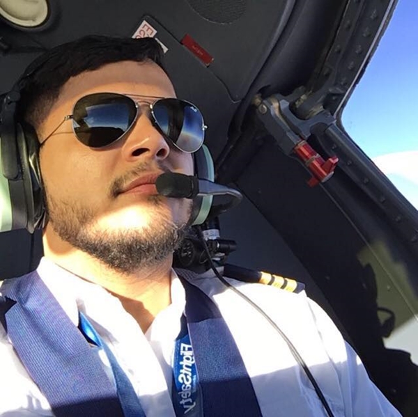 นักบินเครื่องบินตก