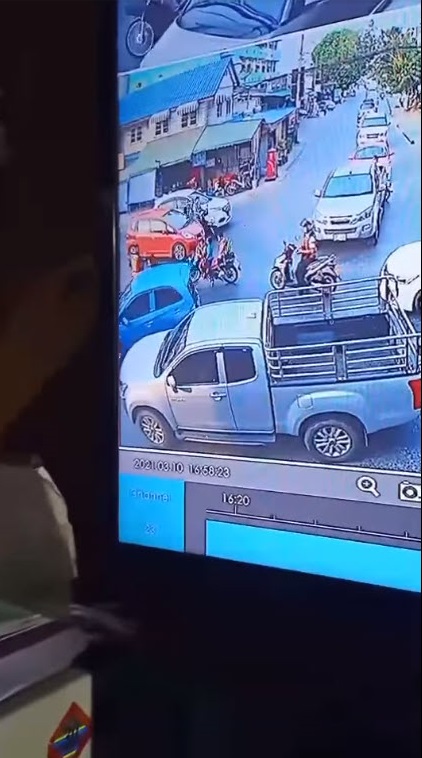 ป้าเก๋งฟ้า