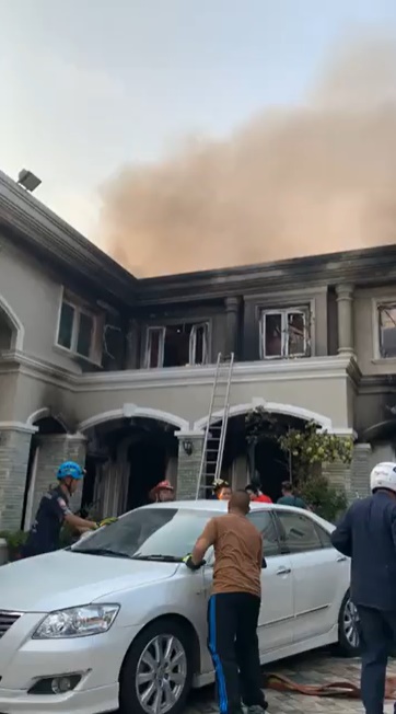 ไฟไหม้บ้าน 50 ล้าน