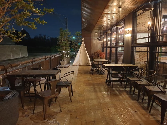 ร้านอาหารเปิด Room Service