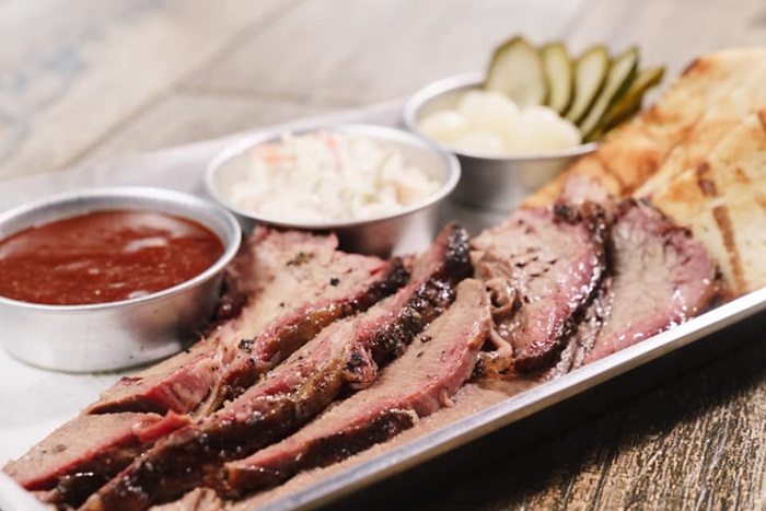 ร้านอาหารเปิด Room Service