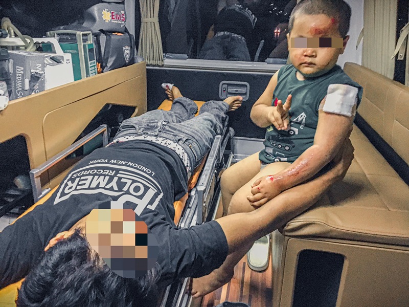 พ่อลูกรถล้ม