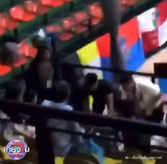 นาทีจับทหารเรือซูมเป้านักยิมนาสติก