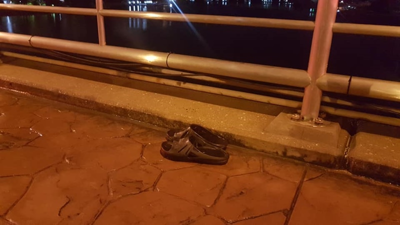 แท็กซี่ฆ่าตัวตาย