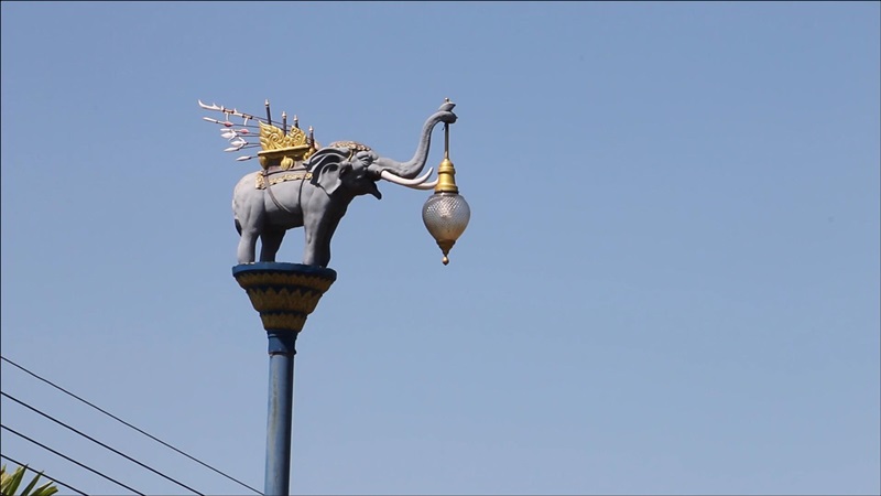 เสาไฟช้างวิเชียรบุรี