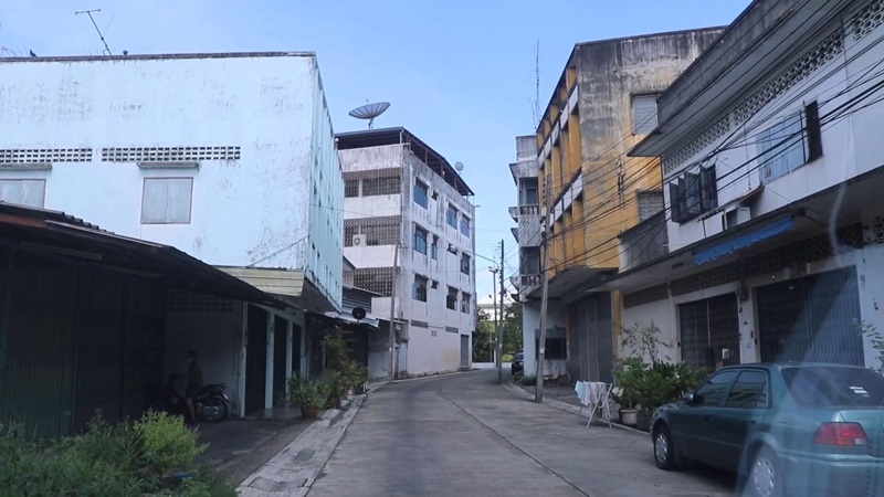 ตกตึกตาย