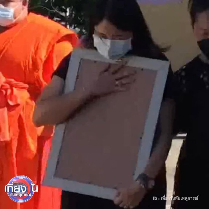 Z4 ชนเก๋งสวิฟต์