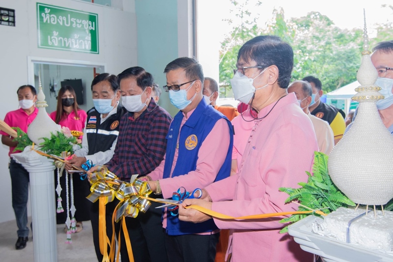 ดราม่าพิธีเปิดโรงพยาบาลสนาม