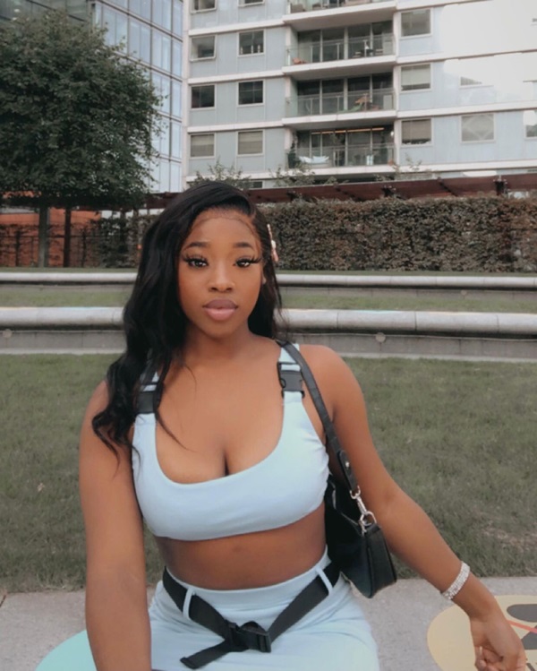 รักออนไลน์ สาวพบรักเจ้าชาย